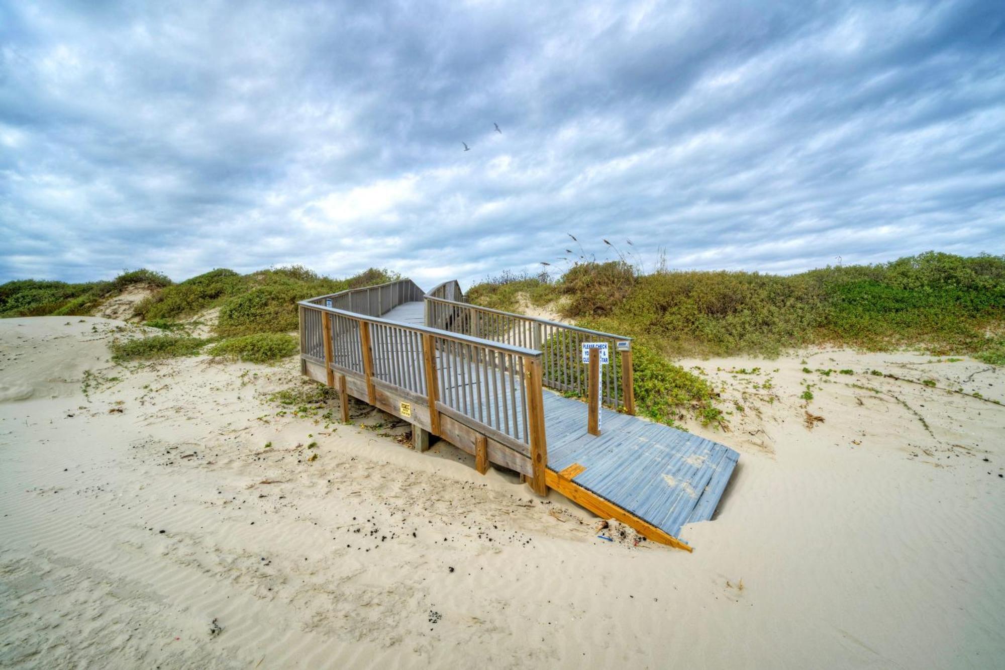 Salt Sun By Avantstay Beach Access Pool Port Aransas Ngoại thất bức ảnh